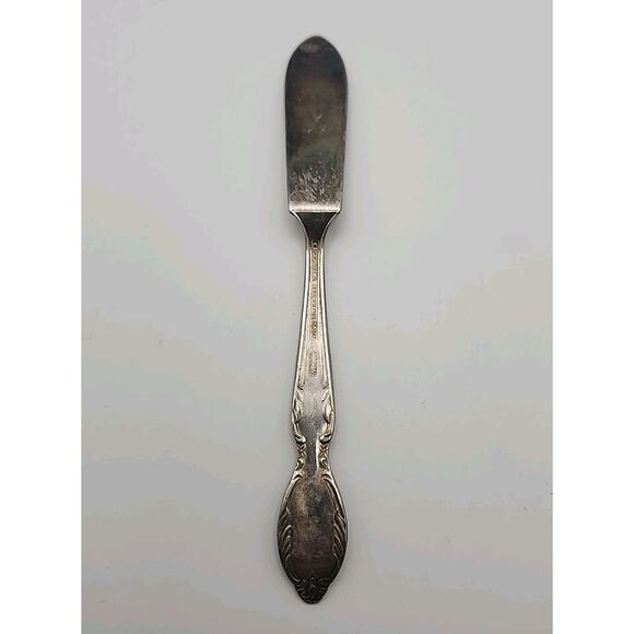 Vtg WM Rogers & Sons ROYAL MANOR Extra Silverplate Flat Handle Butter Knife - Picture 2 of 8